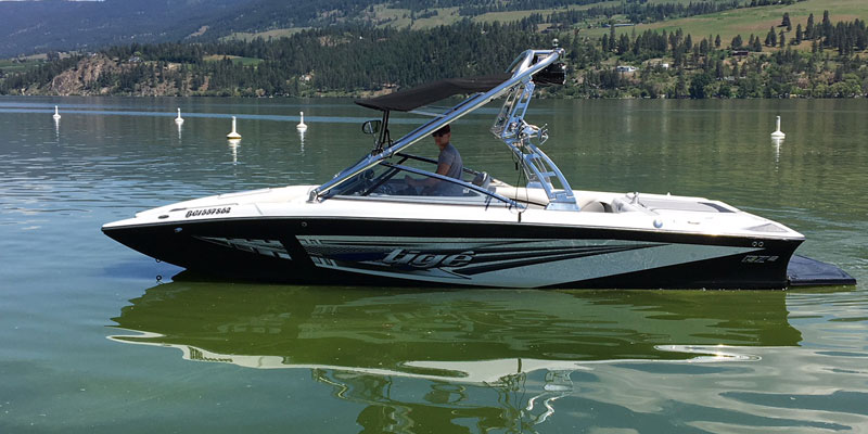 Tigé RZ2 boat renters on Kalamalka Lake near Vernon